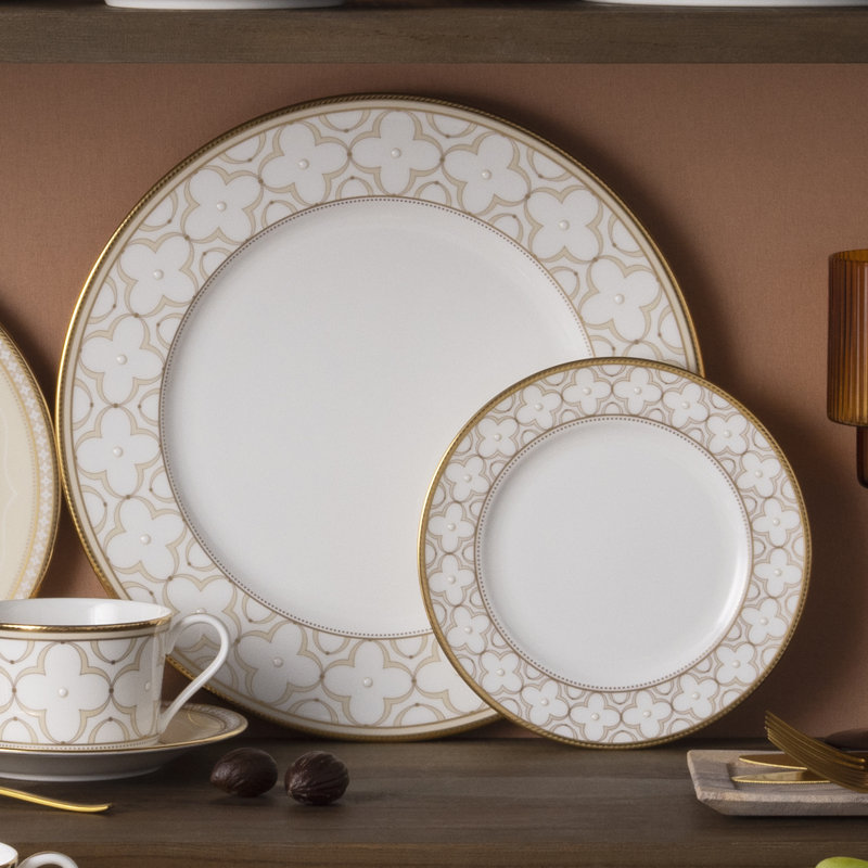 Noritake Trefolio Gold 40-Piece Dinnerware Set, Service for 8